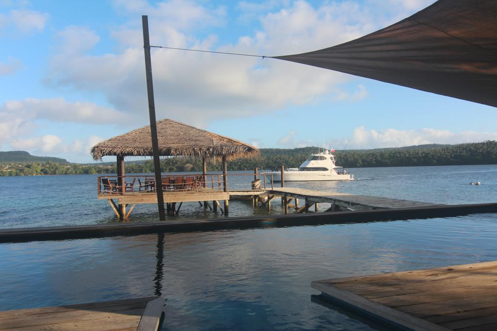 Tongan Beach Resort Utungake Exteriör bild