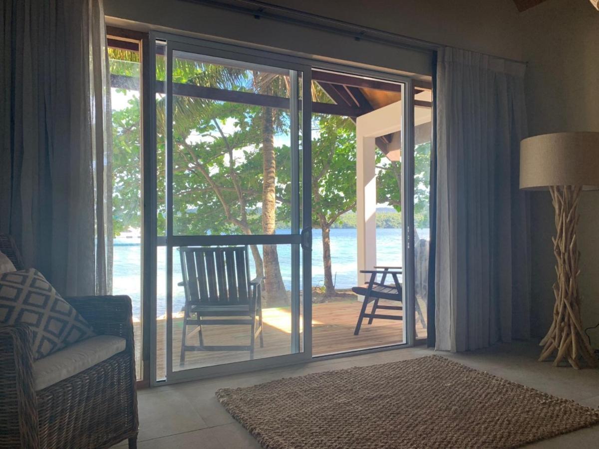 Tongan Beach Resort Utungake Exteriör bild