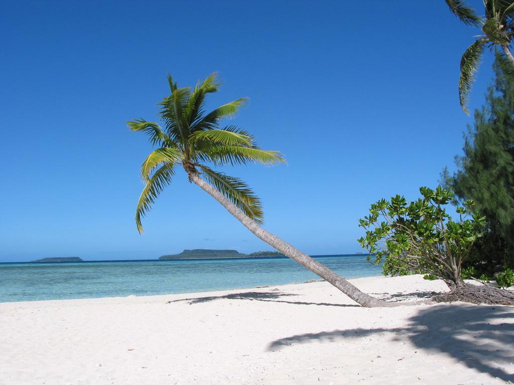Tongan Beach Resort Utungake Exteriör bild