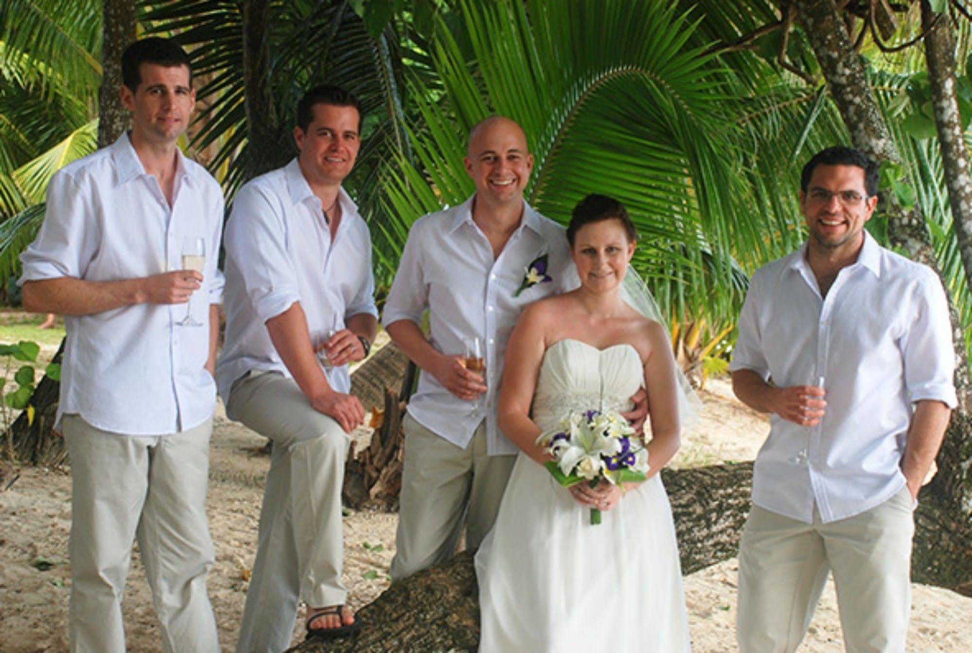 Tongan Beach Resort Utungake Exteriör bild