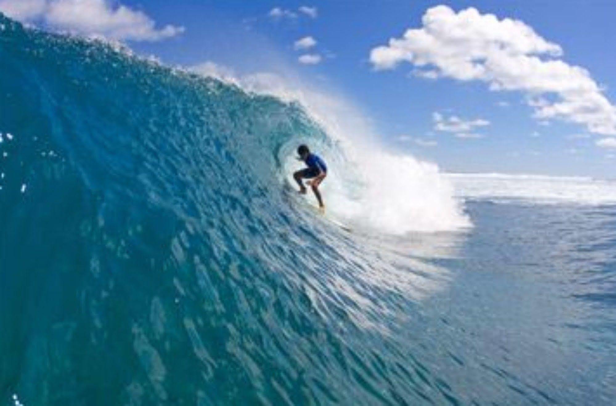 Tongan Beach Resort Utungake Exteriör bild
